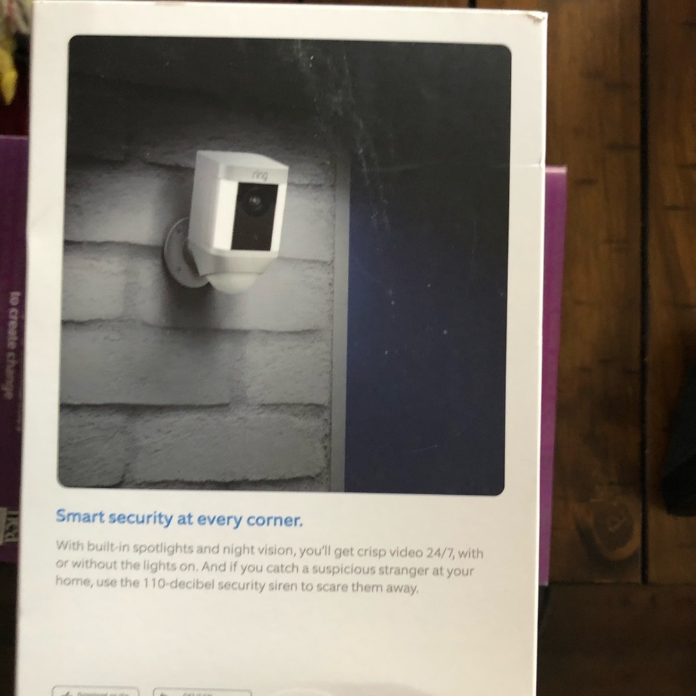 Ring spot light camera with battery brand new